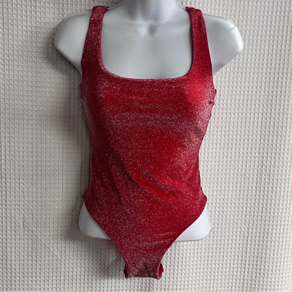 Berlook ladies red shimmering one piece swimsuit size medium (NWT)